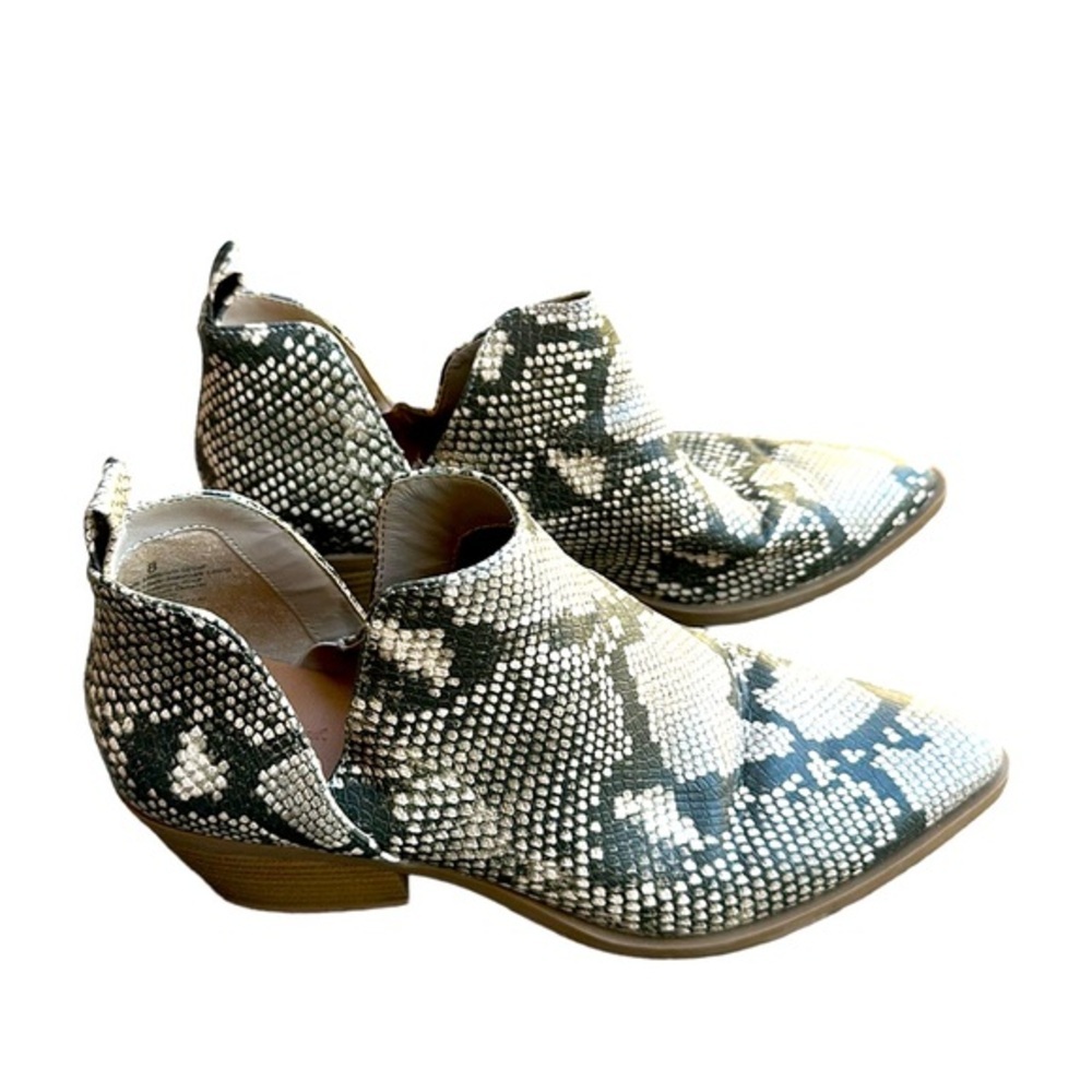 Universal Threads Reptile Print Ankle Boots 8
